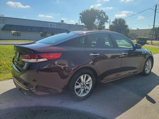 2018 Kia Optima in Pompano Beach, FL 33064 - 1934677 5