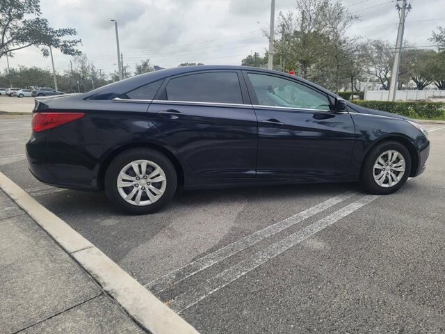 2013 Hyundai Sonata in Pompano Beach, FL 33064 - 1943406 7