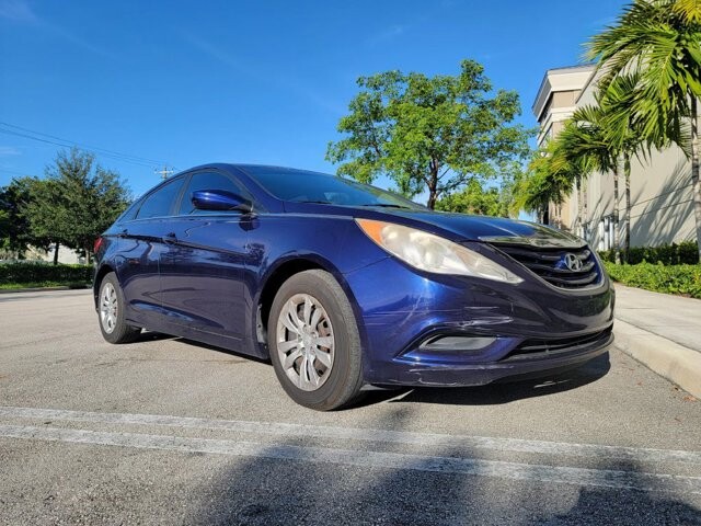 2013 Hyundai Sonata in Pompano Beach, FL 33064 - 1943406 33