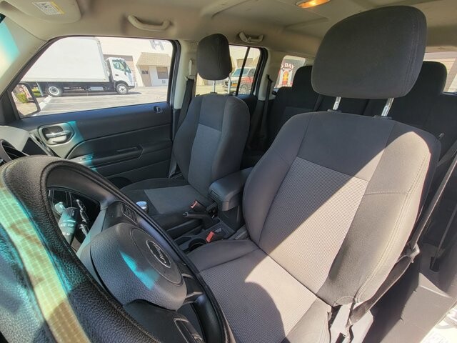 2015 Jeep Patriot in Pompano Beach, FL 33064 - 1943407 8