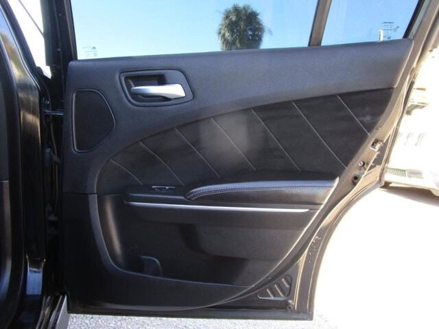 2014 Dodge Charger in Tampa, FL 33604-6914 - 1975079 19