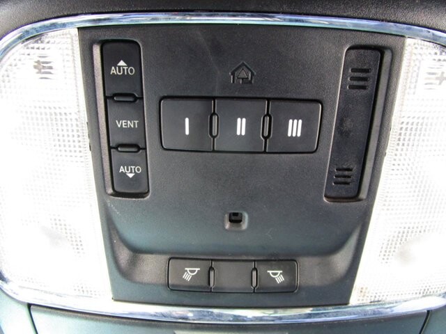 2014 Dodge Charger in Tampa, FL 33604-6914 - 1975079 15