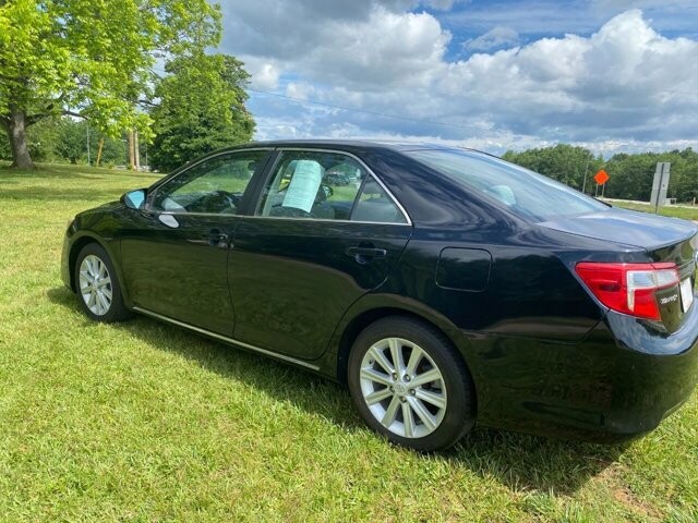 2013 Toyota Camry in Commerce, GA 30529 - 1976196 19