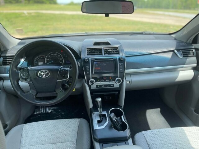 2013 Toyota Camry in Commerce, GA 30529 - 1976196 40
