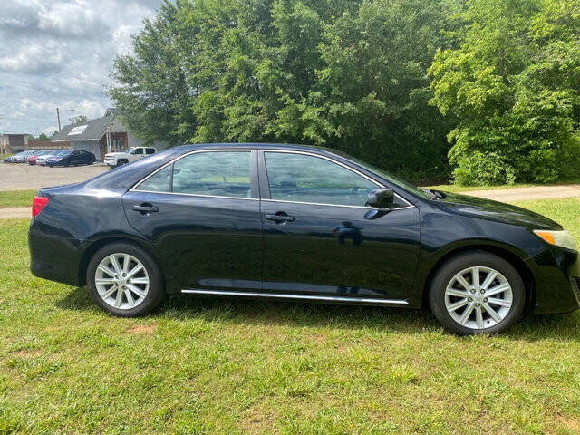 2013 Toyota Camry in Commerce, GA 30529 - 1976196 12