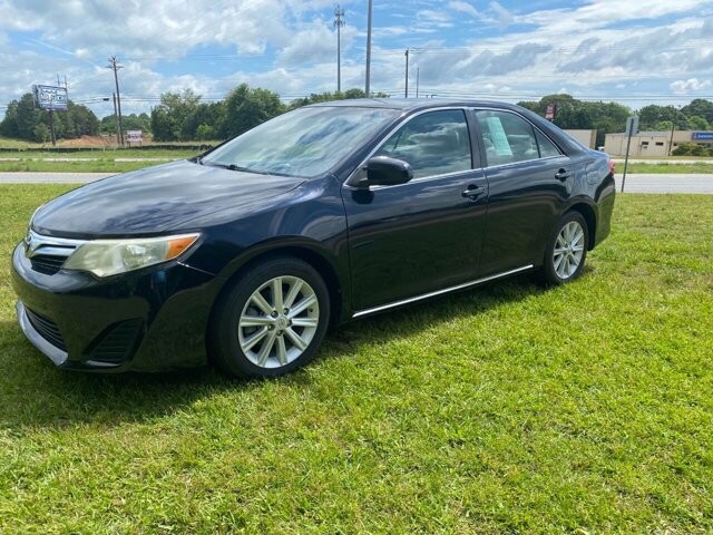 2013 Toyota Camry in Commerce, GA 30529 - 1976196 18
