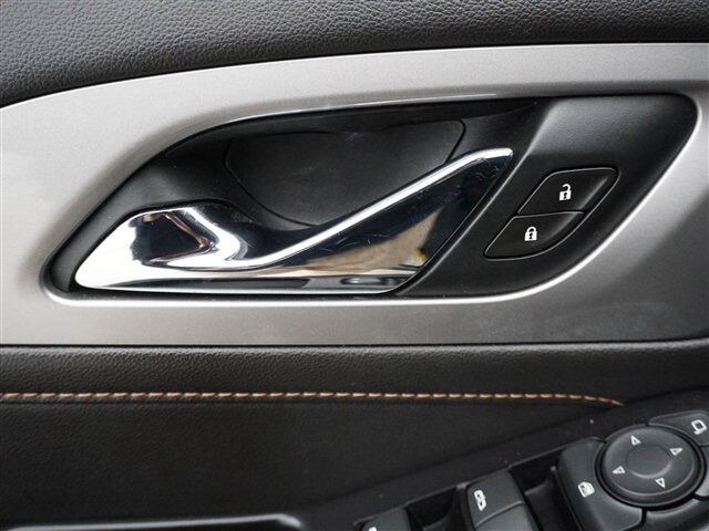 2019 Chevrolet Traverse in Cincinnati, OH 45251-2402 - 1977541 26