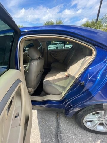 2015 Ford Taurus in Longwood, FL 32750 - 1981389 13