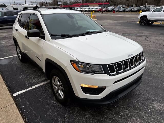 2017 Jeep Compass in Indianapolis, IN 46222-4002 - 2000058 15
