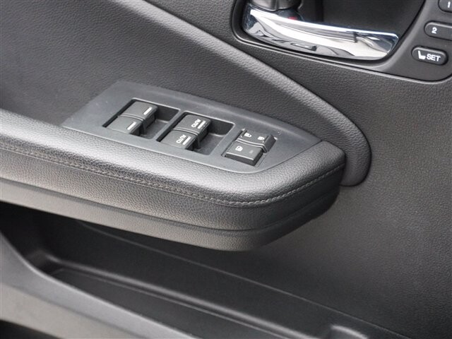 2019 Honda Pilot in Cincinnati, OH 45251-2402 - 2005262 18