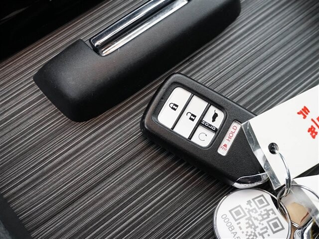 2019 Honda Pilot in Cincinnati, OH 45251-2402 - 2005262 90