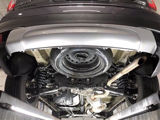 2019 Honda Pilot in Cincinnati, OH 45251-2402 - 2005262 10