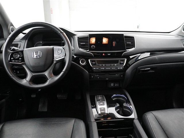 2019 Honda Pilot in Cincinnati, OH 45251-2402 - 2005262 98