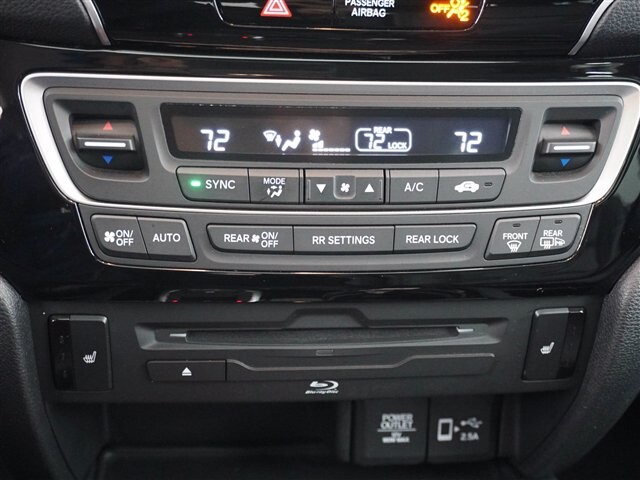 2019 Honda Pilot in Cincinnati, OH 45251-2402 - 2005262 36