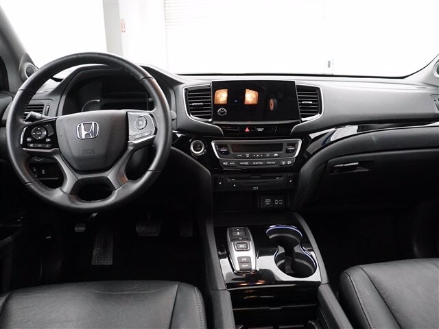 2019 Honda Pilot in Cincinnati, OH 45251-2402 - 2005262 49