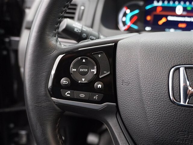 2019 Honda Pilot in Cincinnati, OH 45251-2402 - 2005262 26