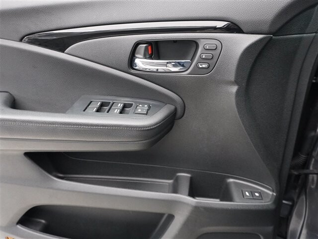 2019 Honda Pilot in Cincinnati, OH 45251-2402 - 2005262 14