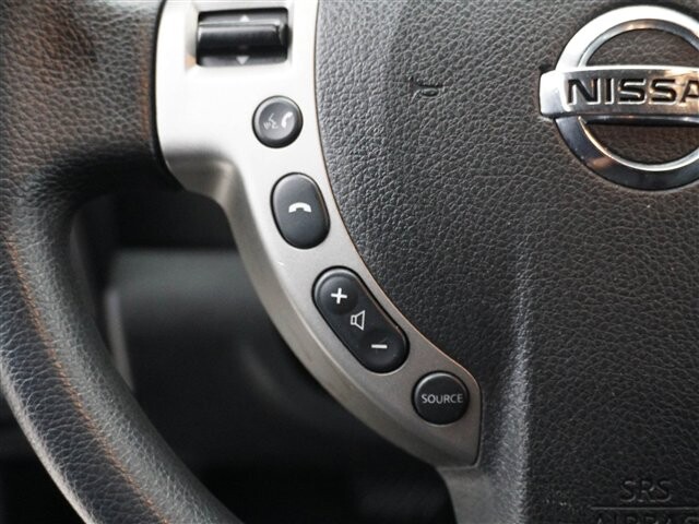 2015 Nissan Rogue in Cincinnati, OH 45251-2402 - 2011398 30