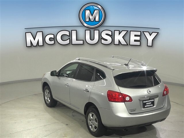 2015 Nissan Rogue in Cincinnati, OH 45251-2402 - 2011398 17