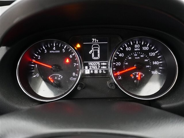 2015 Nissan Rogue in Cincinnati, OH 45251-2402 - 2011398 28