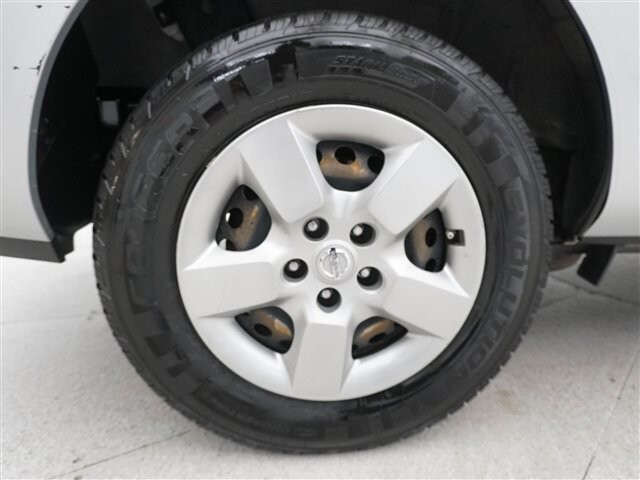 2015 Nissan Rogue in Cincinnati, OH 45251-2402 - 2011398 44