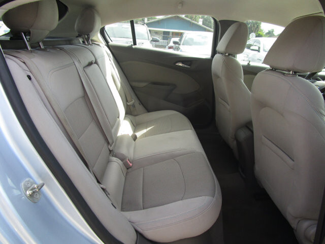 2017 Chevrolet Cruze in Tampa, FL 33604-6914 - 2011884 8