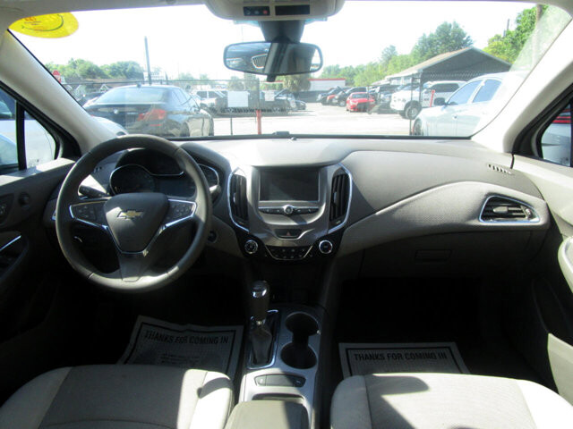 2017 Chevrolet Cruze in Tampa, FL 33604-6914 - 2011884 30