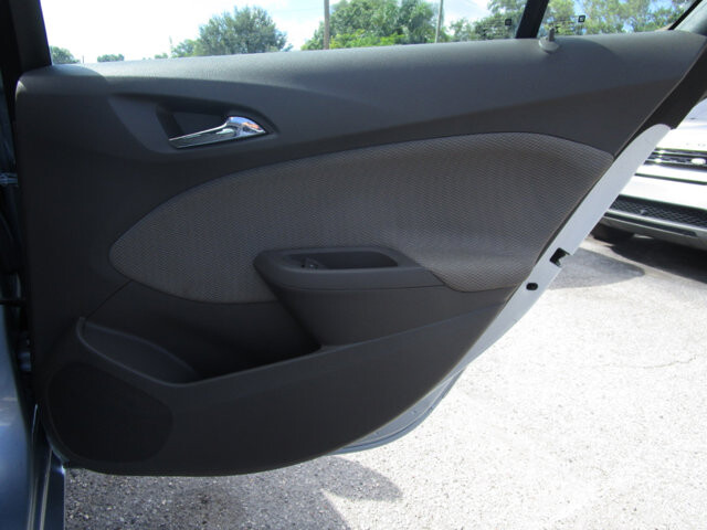 2017 Chevrolet Cruze in Tampa, FL 33604-6914 - 2011884 17