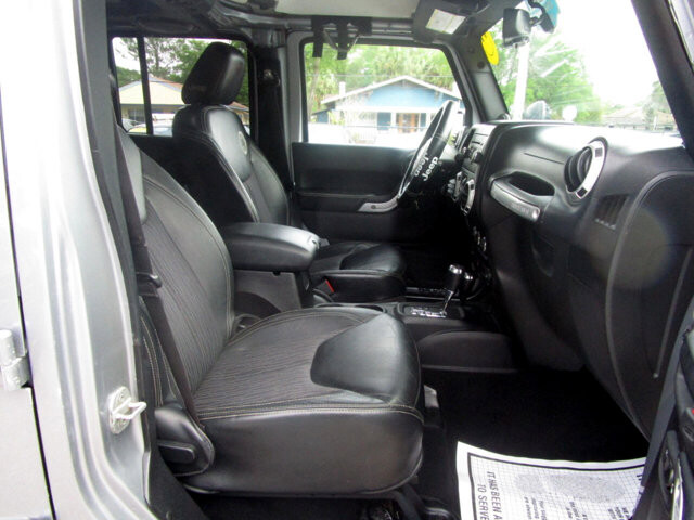 2013 Jeep Wrangler in Tampa, FL 33604-6914 - 2012965 92