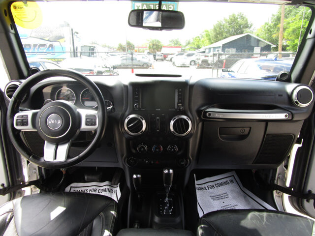 2013 Jeep Wrangler in Tampa, FL 33604-6914 - 2012965 3
