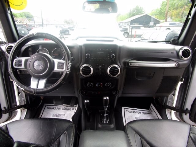 2013 Jeep Wrangler in Tampa, FL 33604-6914 - 2012965 61