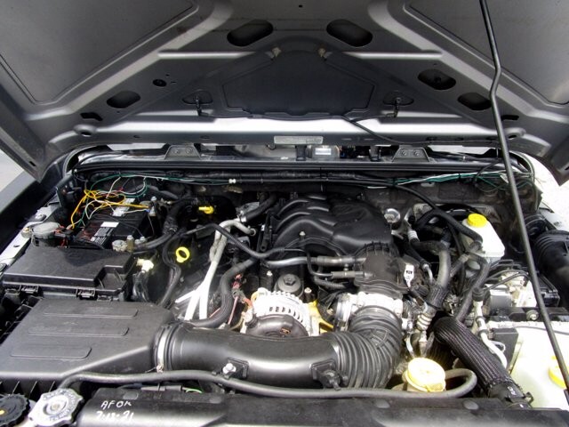 2013 Jeep Wrangler in Tampa, FL 33604-6914 - 2012965 78