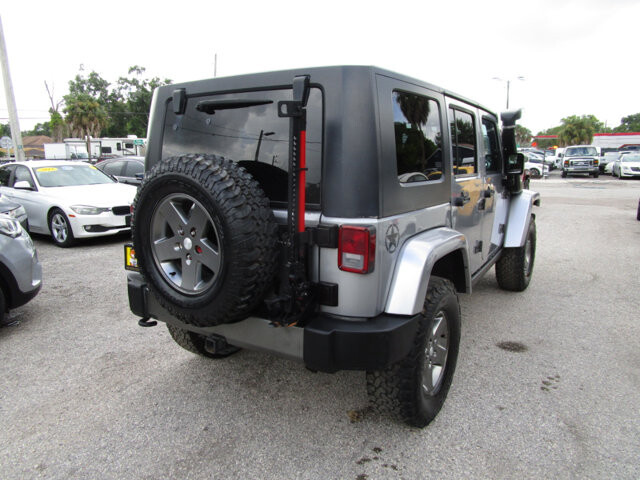 2013 Jeep Wrangler in Tampa, FL 33604-6914 - 2012965 52