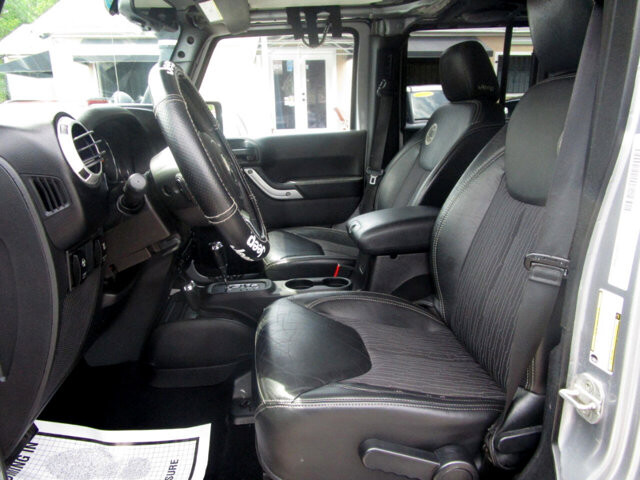 2013 Jeep Wrangler in Tampa, FL 33604-6914 - 2012965 93