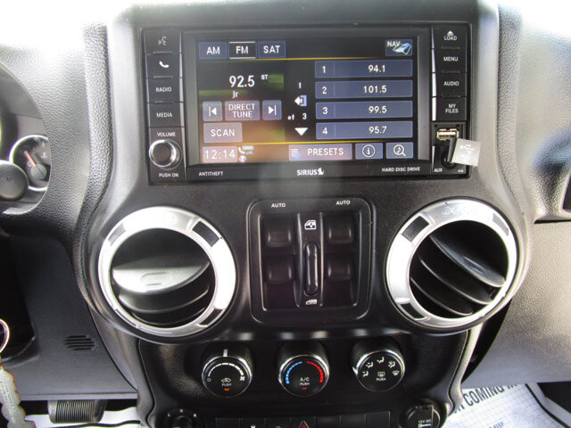 2013 Jeep Wrangler in Tampa, FL 33604-6914 - 2012965 5