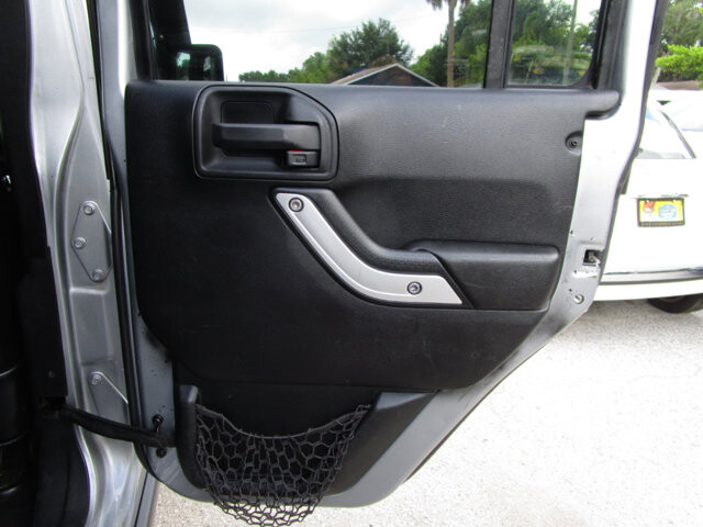 2013 Jeep Wrangler in Tampa, FL 33604-6914 - 2012965 47
