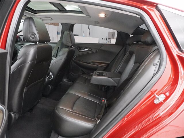 2017 Chevrolet Malibu in Cincinnati, OH 45251-2402 - 2013213 98