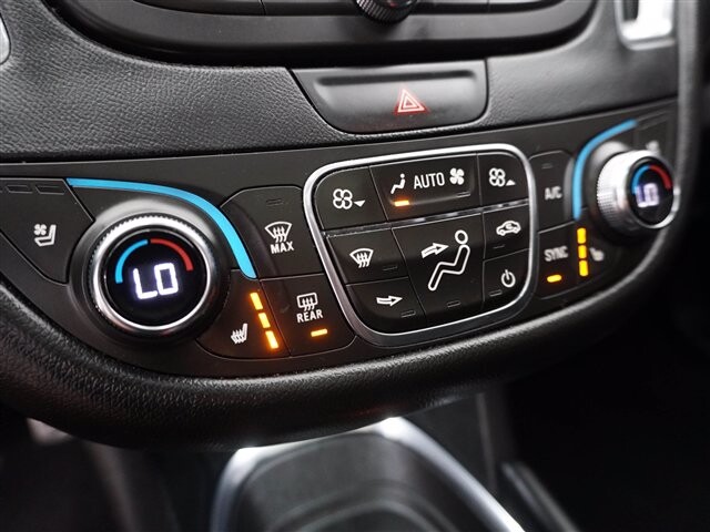 2017 Chevrolet Malibu in Cincinnati, OH 45251-2402 - 2013213 90