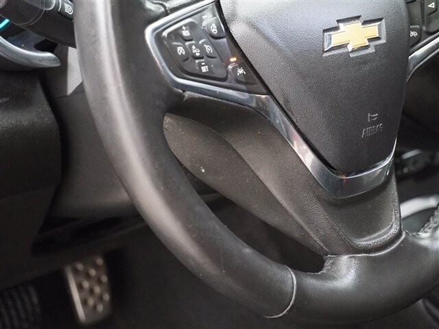 2017 Chevrolet Malibu in Cincinnati, OH 45251-2402 - 2013213 86