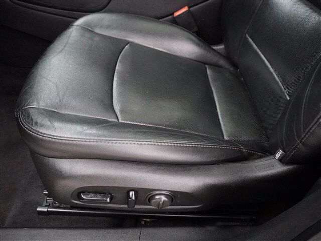 2017 Chevrolet Malibu in Cincinnati, OH 45251-2402 - 2013213 82