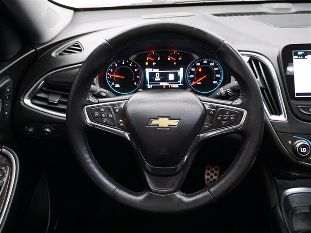 2017 Chevrolet Malibu in Cincinnati, OH 45251-2402 - 2013213 68