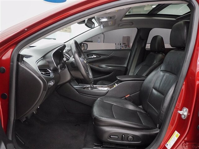 2017 Chevrolet Malibu in Cincinnati, OH 45251-2402 - 2013213 60