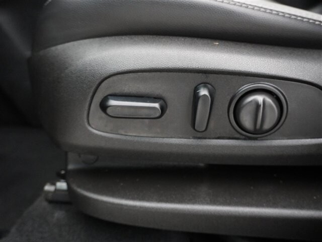 2019 Chevrolet Equinox in Cincinnati, OH 45251-2402 - 2016424 40