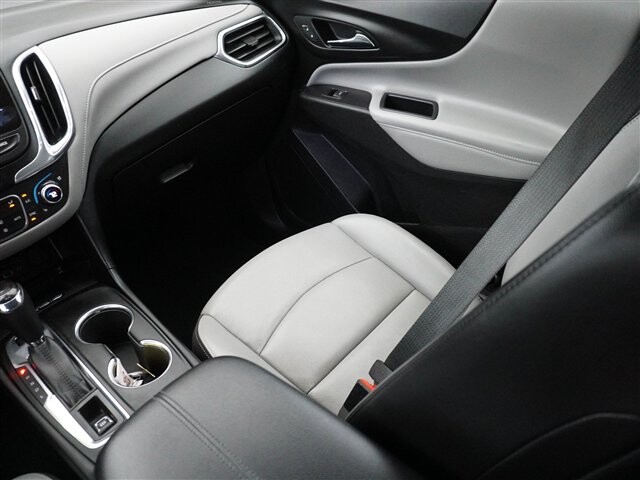 2019 Chevrolet Equinox in Cincinnati, OH 45251-2402 - 2016424 8