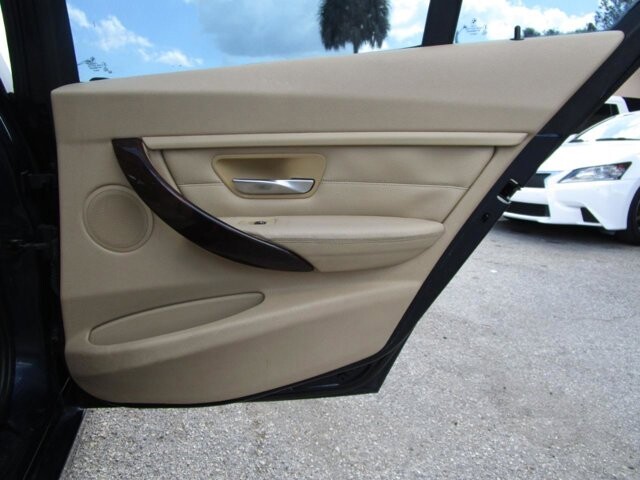 2013 BMW 328i in Tampa, FL 33604-6914 - 2017437 17