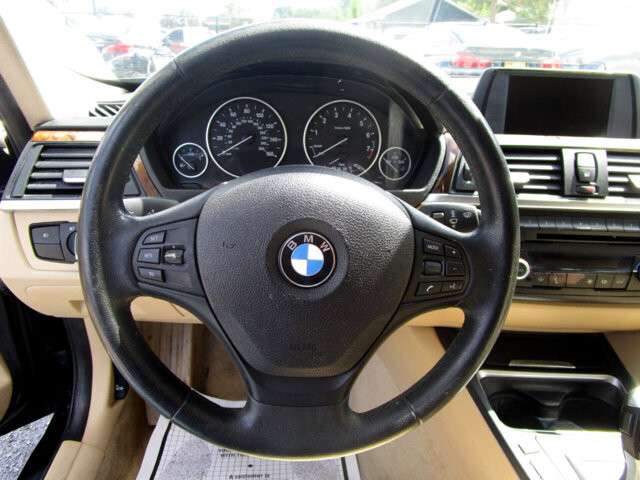 2013 BMW 328i in Tampa, FL 33604-6914 - 2017437 4