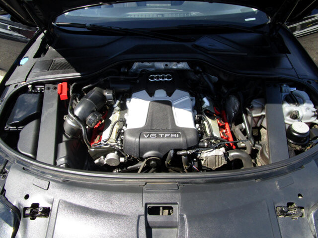 2013 Audi A8 in Tampa, FL 33604-6914 - 2017919 56