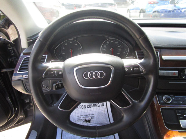 2013 Audi A8 in Tampa, FL 33604-6914 - 2017919 4