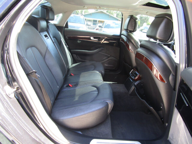 2013 Audi A8 in Tampa, FL 33604-6914 - 2017919 11