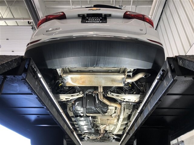 2018 Chevrolet Equinox in Cincinnati, OH 45251-2402 - 2020645 10